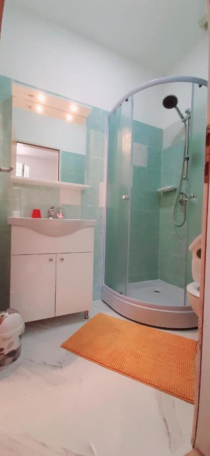 Ema & Sea Apartment'S With Free Private Parking 普拉 外观 照片